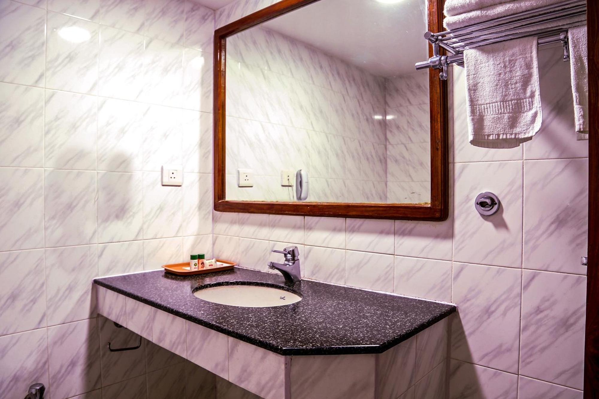 Collection O Poojith Residency Hotel Tirupati Luaran gambar